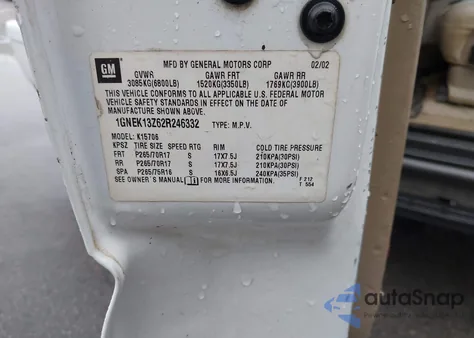 2002 Chevrolet Tahoe Z71 z USA, uszkodzony, nr VIN 1GNEK13Z62R246332